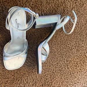 Fioni Heels